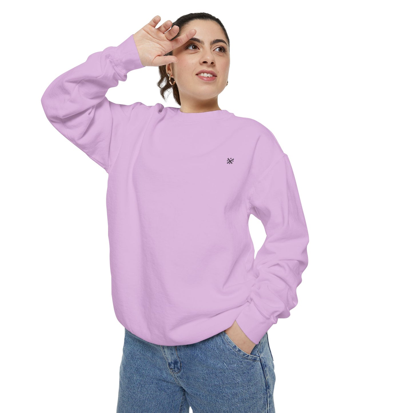 Cozy Garment-Dyed Sweatshirt - Perfect for Casual Wear