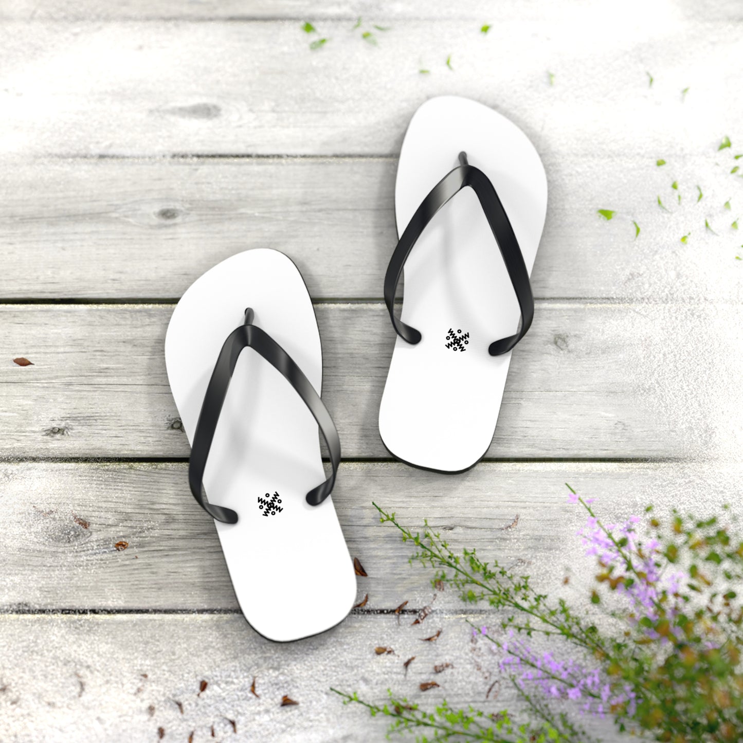 Customizable Summer Flip Flops - Beach Ready Footwear for Sunny Days